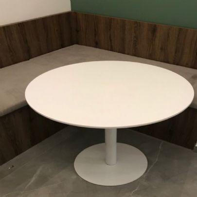 Metal Round Table 